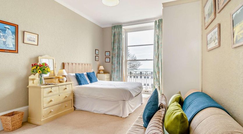 Photo of 2 Bed in Tenby