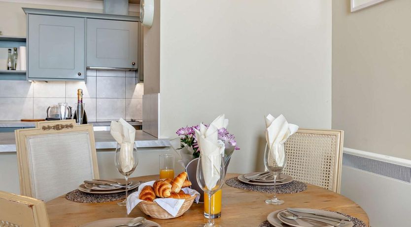 Photo of 2 Bed in Tenby