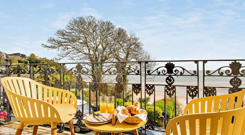 Photo of 2 Bed in Tenby