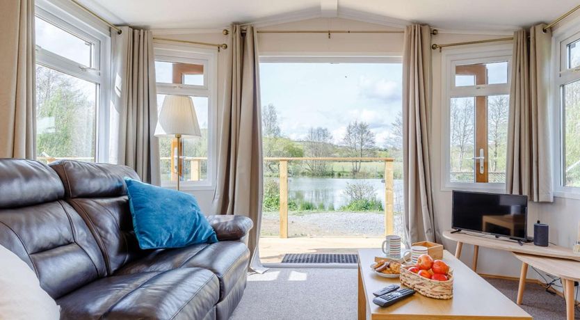 Photo of 2 Bed in South Brent