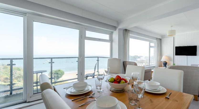 Photo of 2 Bed in Tenby