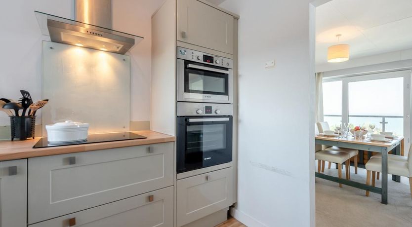 Photo of 2 Bed in Tenby