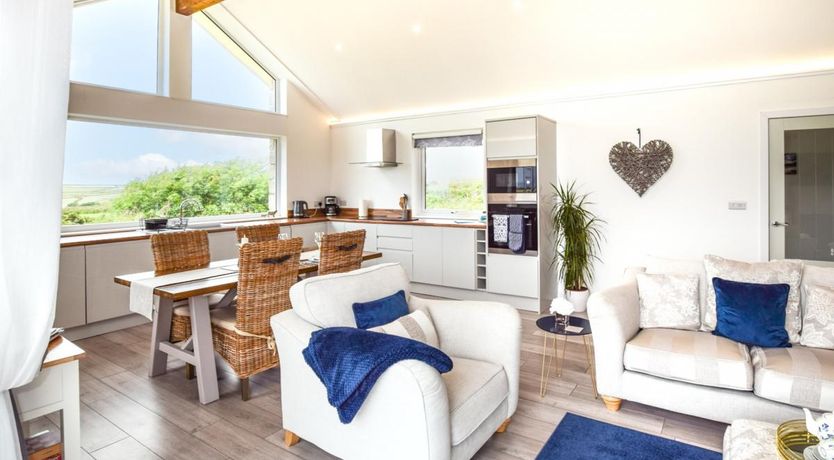 Photo of 1 Bed in St Just