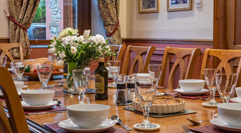 Photo of 6 Bed in Kington