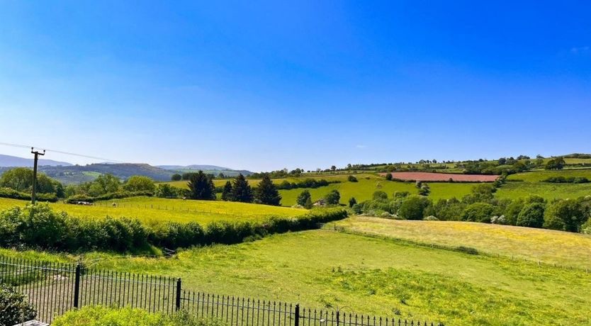 Photo of 2 Bed in Battle