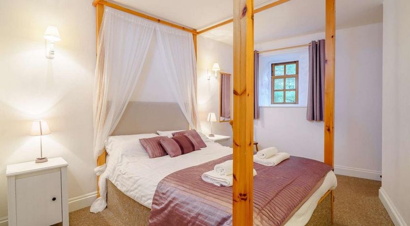 Photo of 2 Bed in Watermillock