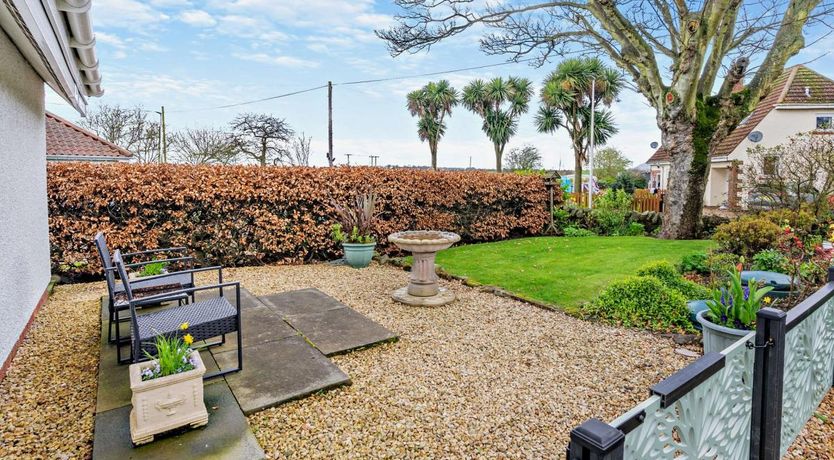 Photo of 1 Bed in Abercrombie