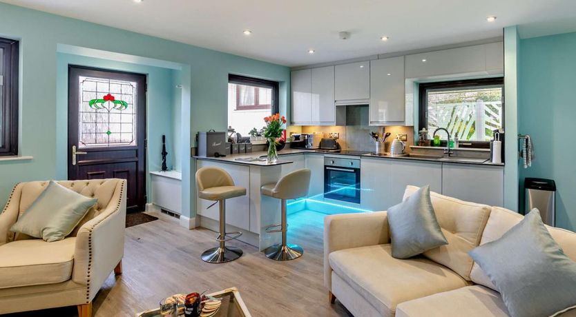 Photo of 1 Bed in Abercrombie