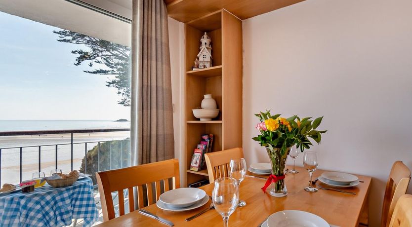 Photo of 1 Bed in Saundersfoot