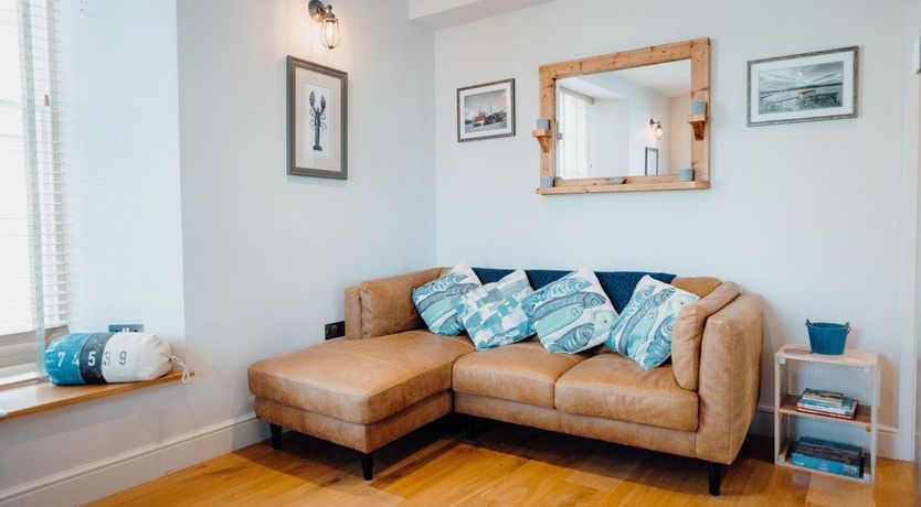 Photo of 2 Bed in Tenby