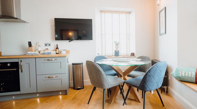 Photo of 2 Bed in Tenby