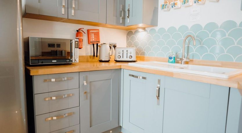 Photo of 2 Bed in Tenby