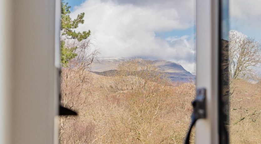 Photo of 2 Bed in Birkby