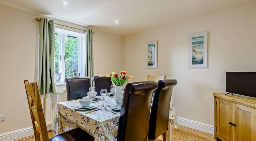 Photo of 3 Bed in Rowen