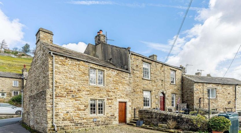 Photo of in Reeth (81457)