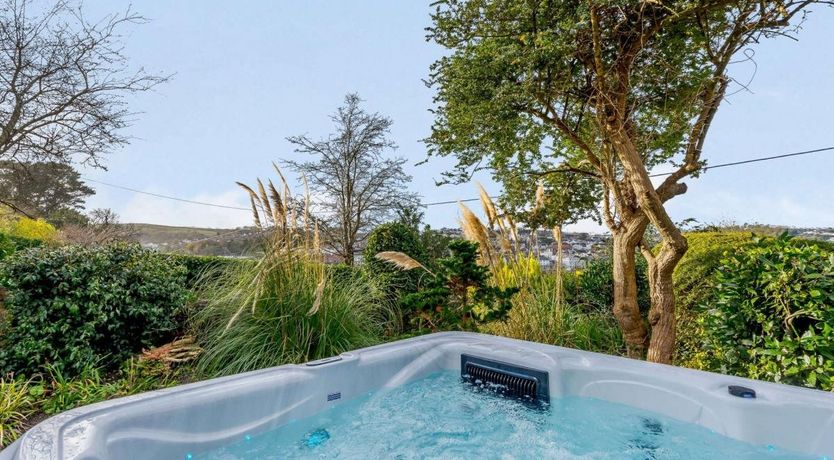 Photo of 7 Bed in Bideford