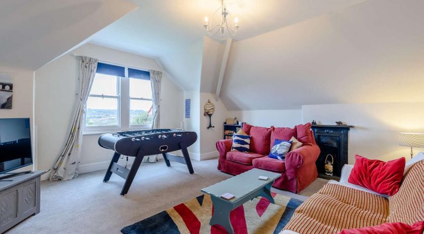 Photo of 7 Bed in Bideford