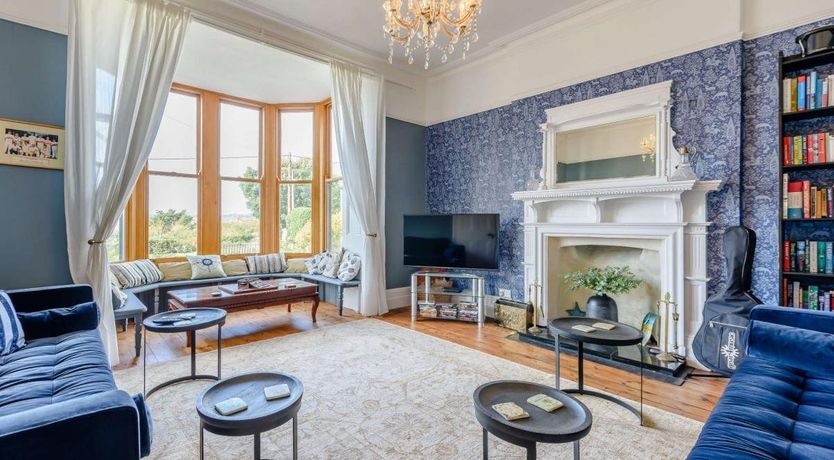 Photo of 7 Bed in Bideford