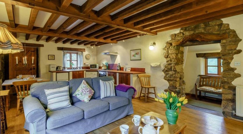 Photo of 1 Bed in Kirkland