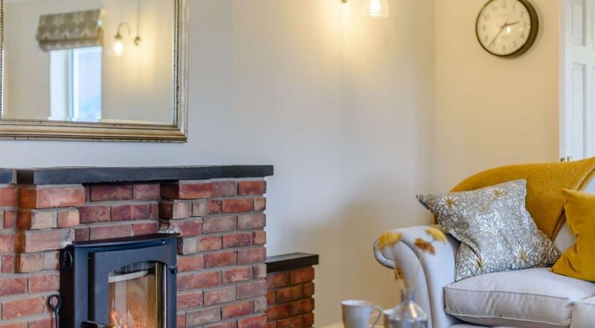 Photo of 3 Bed in Llanrhaeadr Ym Mochnant