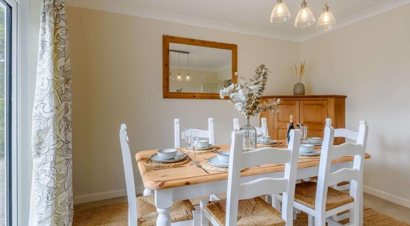 Photo of 3 Bed in Llanrhaeadr Ym Mochnant