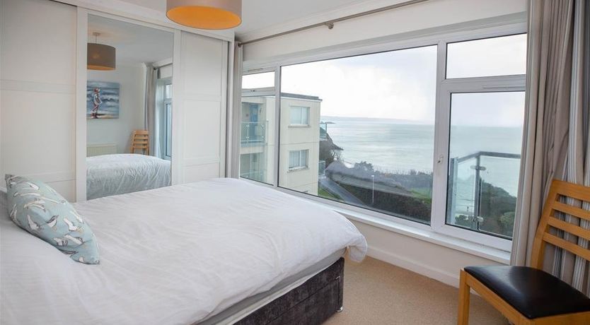 Photo of 2 Bed in Tenby