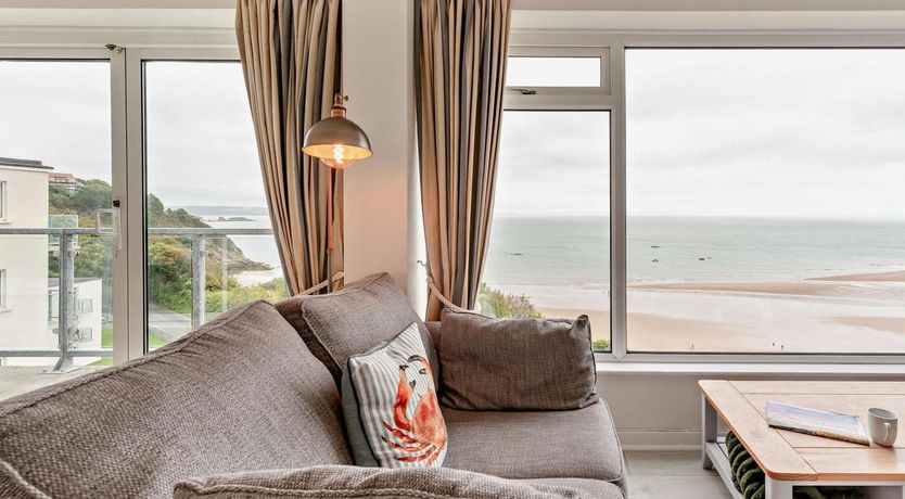 Photo of 2 Bed in Tenby