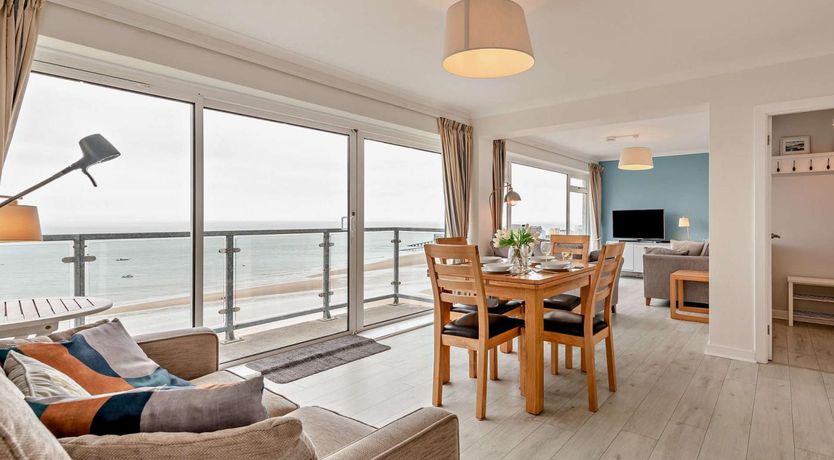 Photo of 2 Bed in Tenby