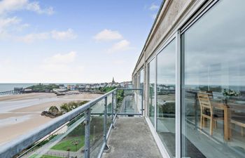 2 Bed in Tenby Apartment
