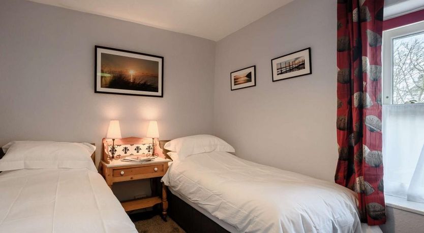 Photo of 2 Bed in Llwyngwril