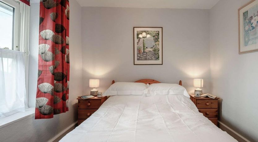 Photo of 2 Bed in Llwyngwril