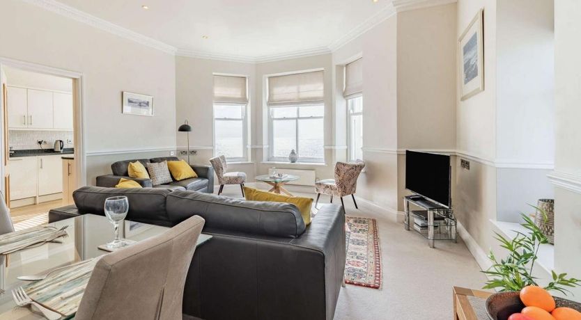 Photo of 2 Bed in Tenby