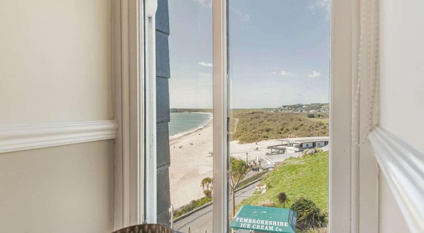 Photo of 2 Bed in Tenby