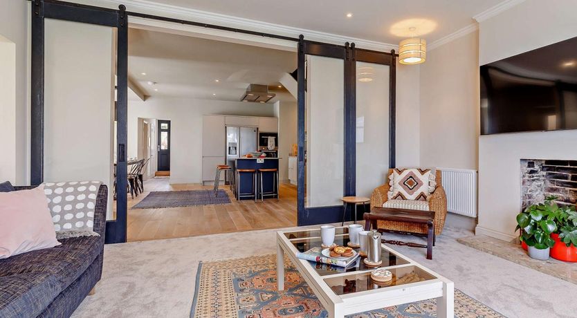 Photo of 4 Bed in Fowey