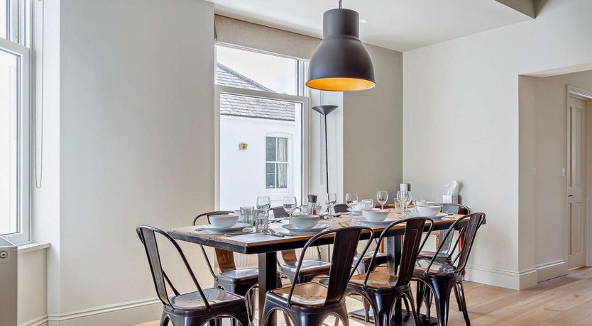 Photo of 4 Bed in Fowey