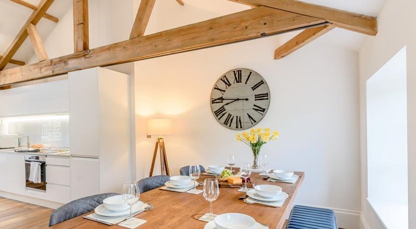 Photo of 3 Bed in Glasshouses