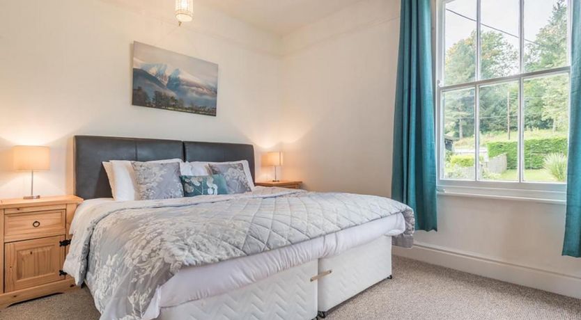 Photo of 6 Bed in Braithwaite