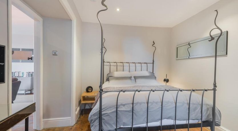 Photo of 1 Bed in Water Yeat