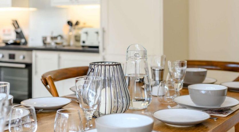 Photo of 3 Bed in Woolland