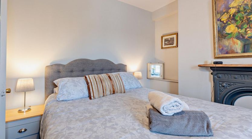 Photo of 4 Bed in Pembroke