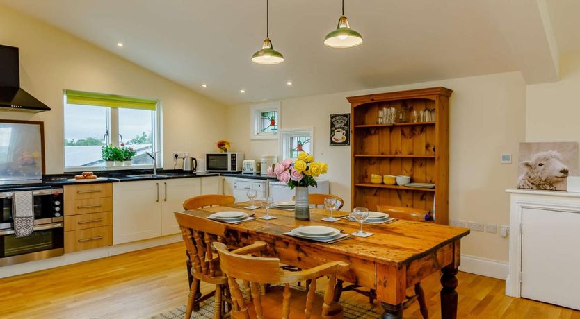 Photo of 2 Bed in Tiverton