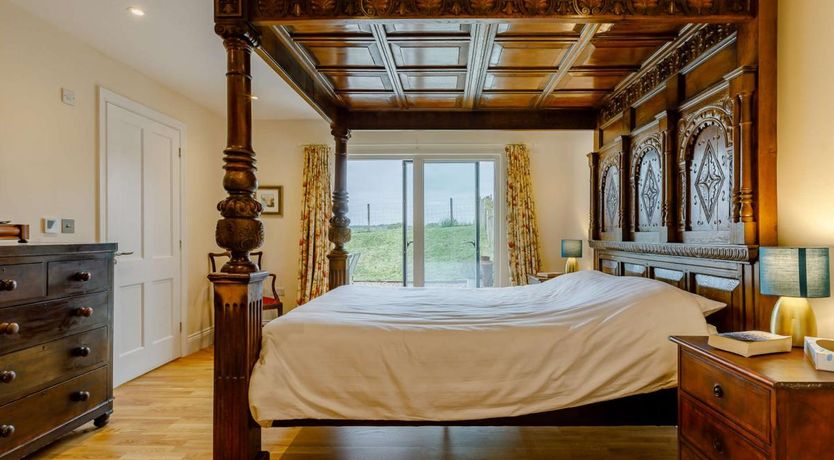 Photo of 2 Bed in Templeton