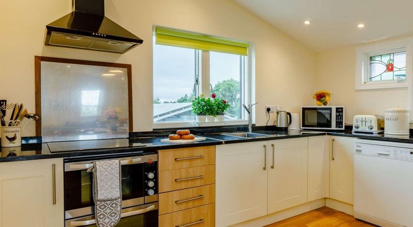 Photo of 2 Bed in Templeton