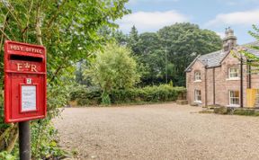 Photo of House in Derbyshire