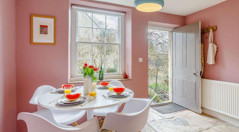 Photo of 2 Bed in Wingfield