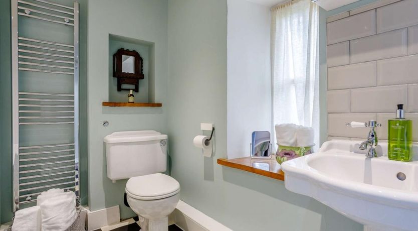 Photo of 2 Bed in Wingfield