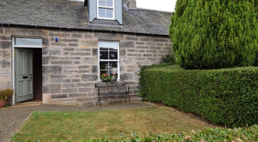 Photo of Cottage in Edinburgh and Lothians