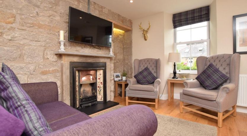 Photo of 2 Bed in Roslin