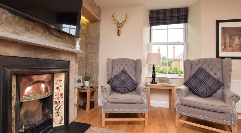 Photo of 2 Bed in Roslin