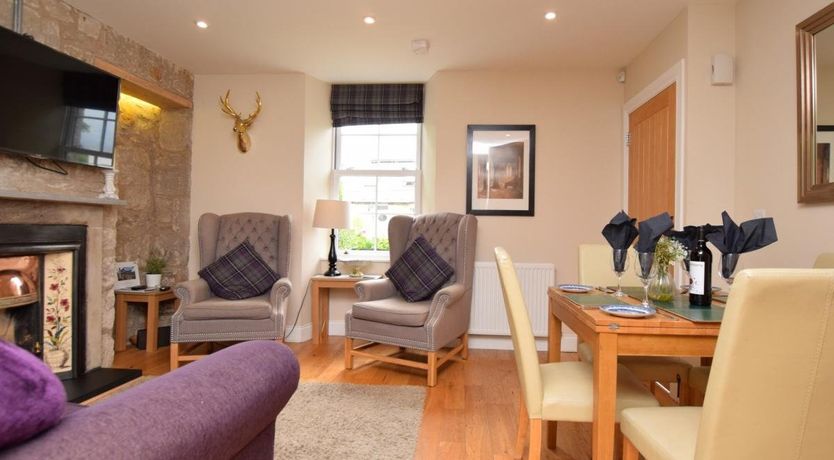 Photo of 2 Bed in Roslin